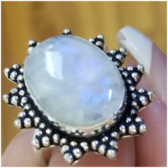 Jewelry - Genuine 18ct Rainbow Moonstone Ring Size 9